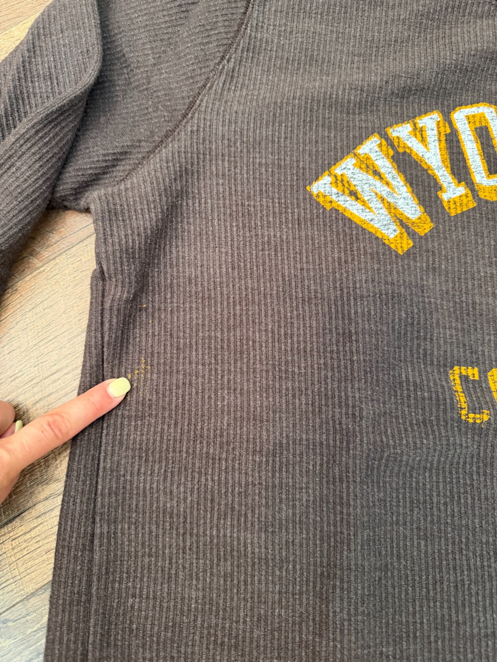 📦 Wyoming Cowboys Waffle Brown Thermal Crewneck Champion Sweater - Picture 3 of 9